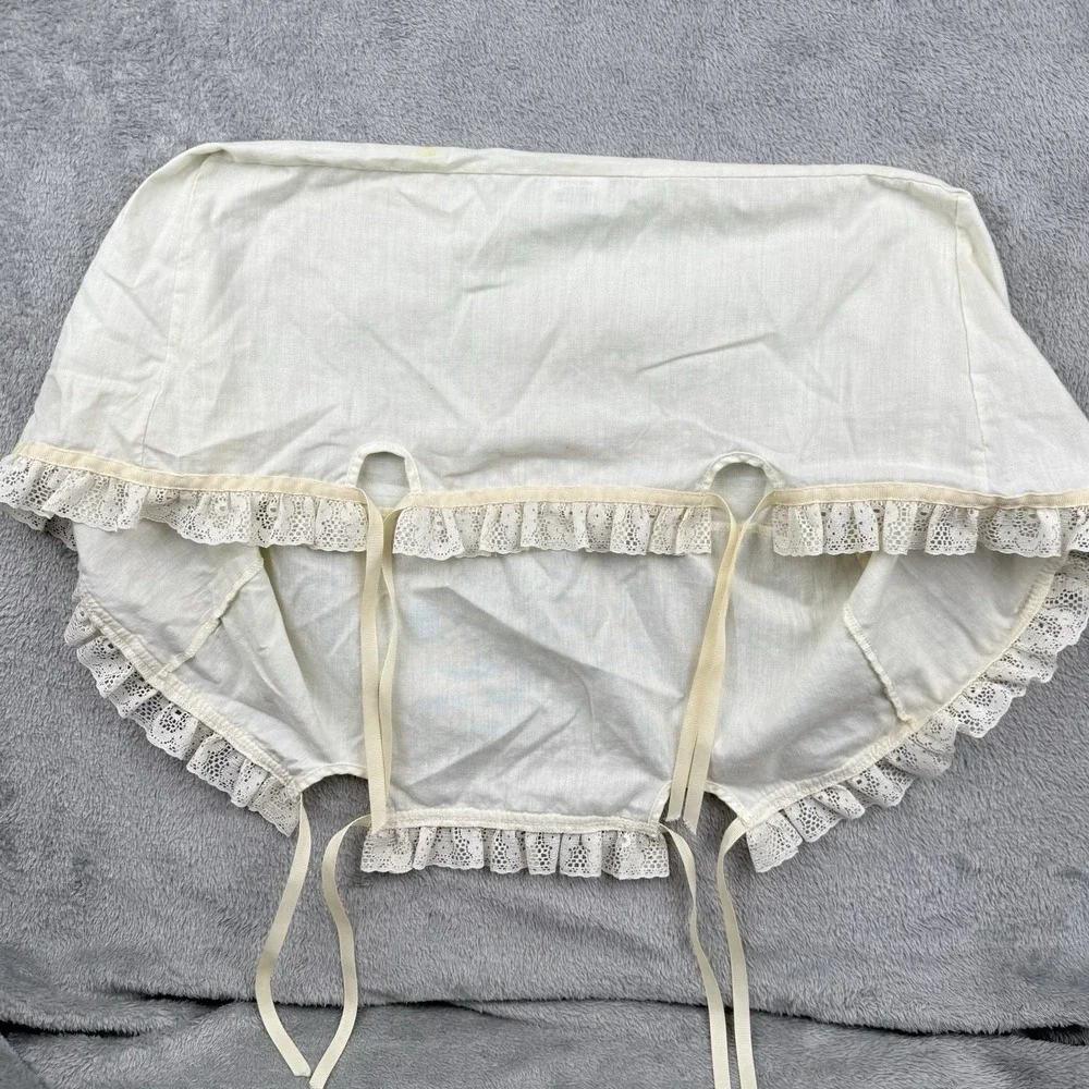Longaberger Basket Liner Cream w/Lace Trim 23
